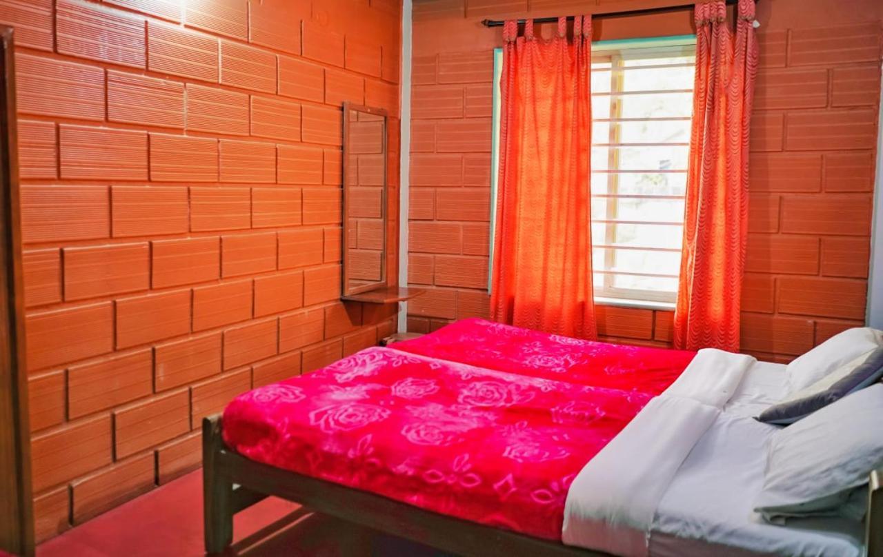 Eshwari Cottage Мадикери Экстерьер фото
